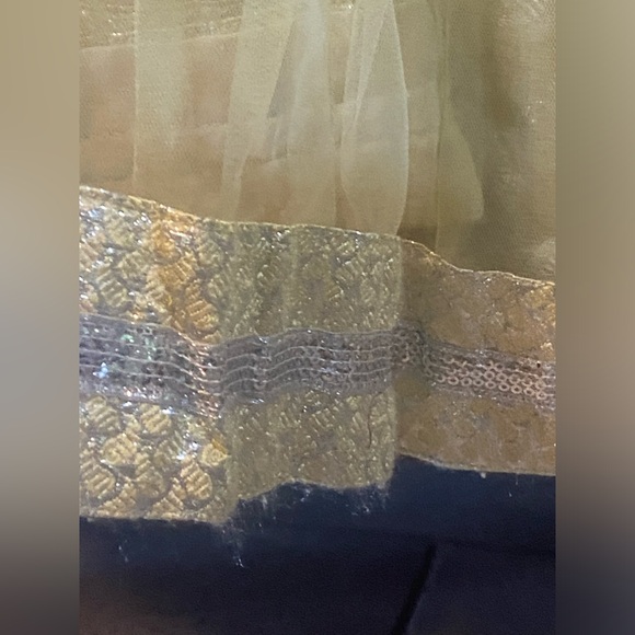 Tunic and Pants From India - Picture 2 of 16